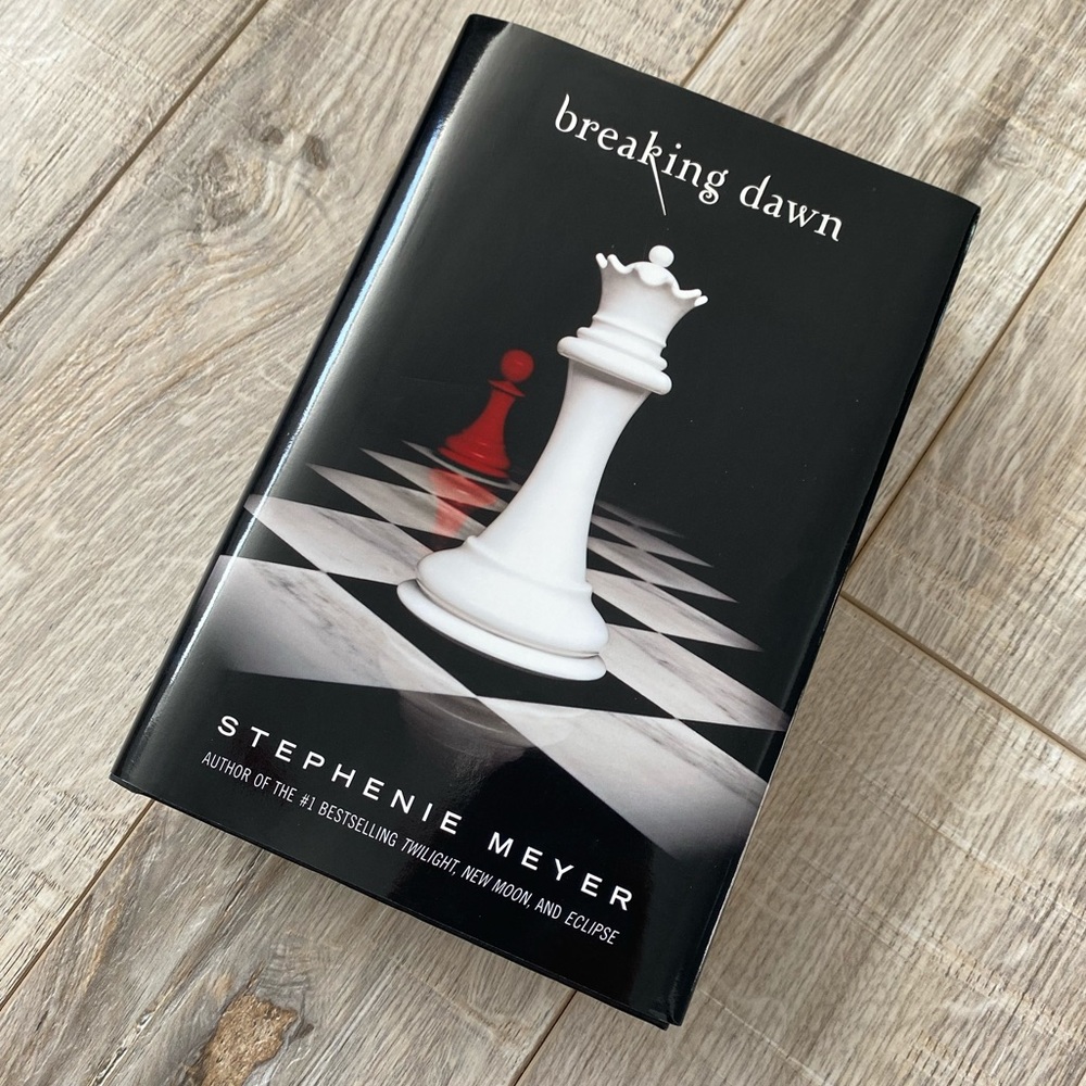 Book - Breaking Dawn - By Stephenie Meyer